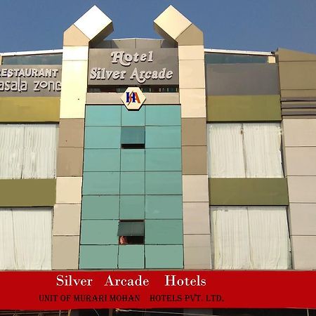 Hotel Silver Arcade Māldah エクステリア 写真